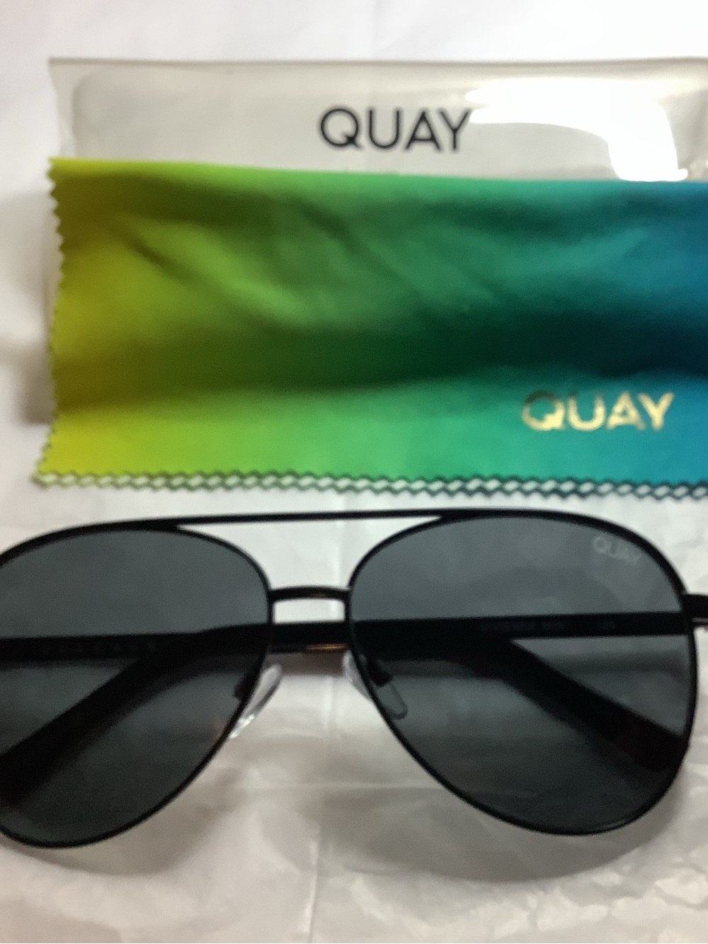Quay Australia Black Temple Arm with White Logo